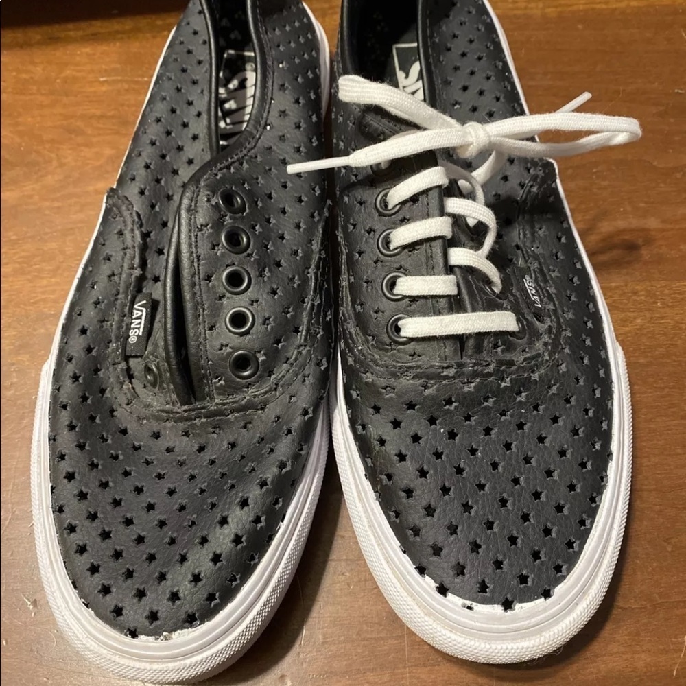 Vans Shoe Low Cut Black Star Cut Out Size 8 Womens Great Condition!